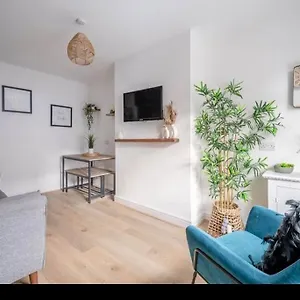 Renovated In Holiday home