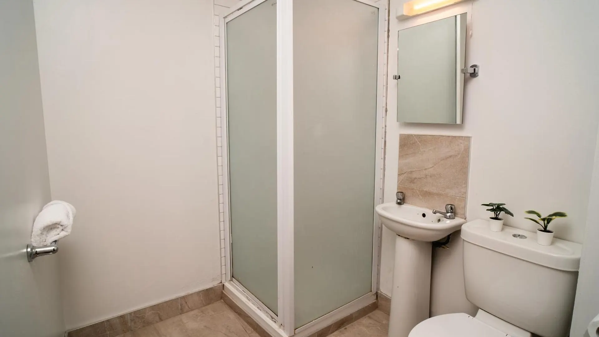 Central Apartment In Belfast City Centre 0*,  United Kingdom