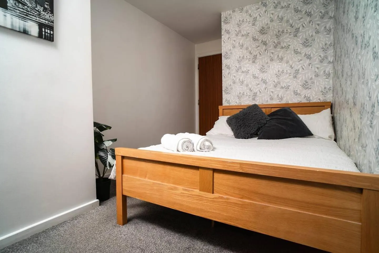 Central Apartment In Belfast City Centre